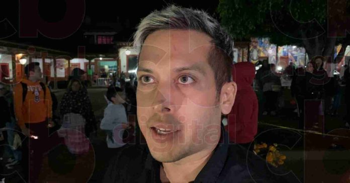 Sorprendido de conocer la tradición de Noche de Muertos en Michoacán: Alex Tienda