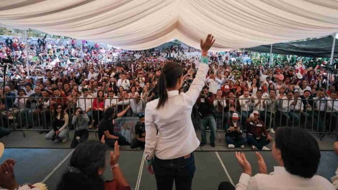 ’La democracia es el poder del pueblo’’: Claudia Sheinbaum va por una Cuarta Transformación de bienestar, democracia y libertades junto a militantes de Morena en Querétaro