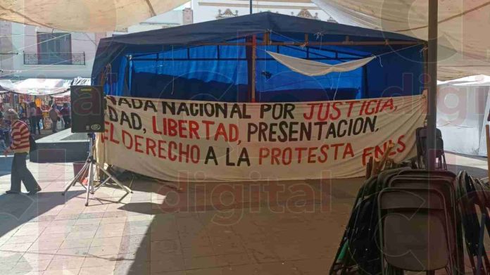 Se cumplirán 40 días de plantón del FNLS en pleno centro de Morelia