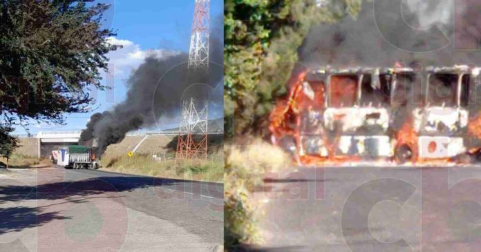 #Video: Queman tractocamiones en Zamora
