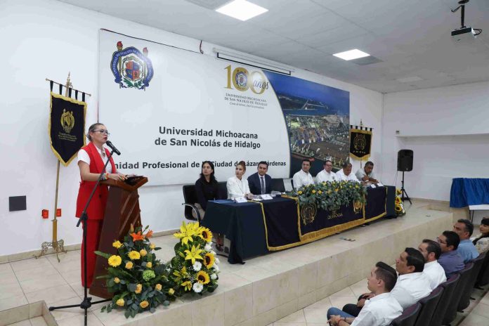 Acreditación de Comercio Exterior es el reflejo de la calidad de la educación que se imparte en la UMSNH