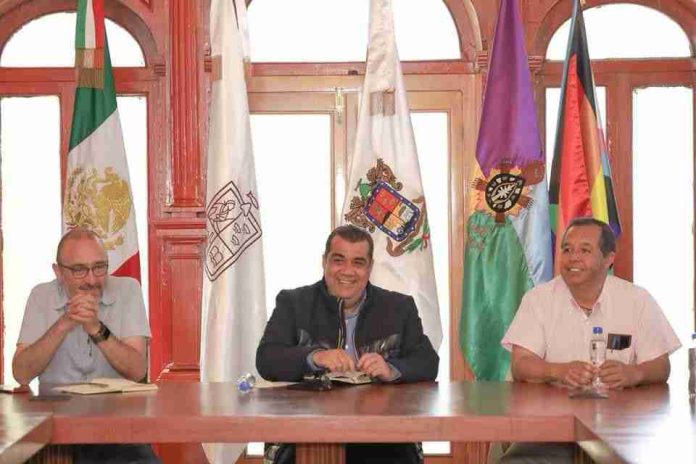 Comienza Gobierno de Bedolla pago a extrabajadores de la extinta Junta Local de Caminos