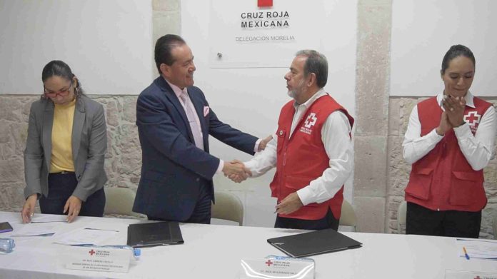 UMSNH reconoce labor de la Cruz Roja Mexicana; firman convenio de colaboración