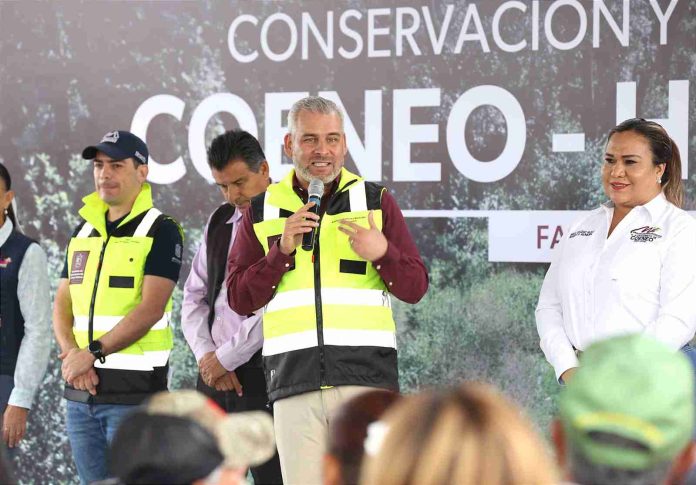 Convoca Bedolla a mantener buen ritmo en inversión y ejecución de obras en 2024