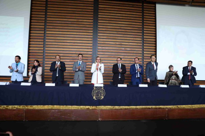 Egresadas y egresados de excelencia muestran el gran potencial de la Universidad Michoacana: Rectora