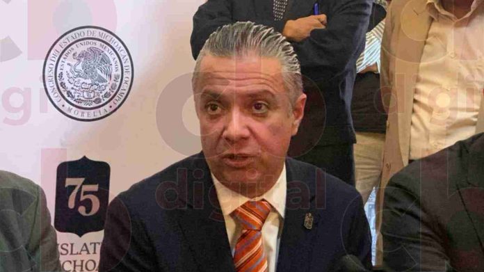 Para no generar déficit en el cierre del 2024, el Gobierno de Michoacán llamó a la austeridad en las dependencias estatales, todo ello tras la cancelación de mil 100 contratos de trabajadores eventuales entre en el periodo que comprende 2022-2023.