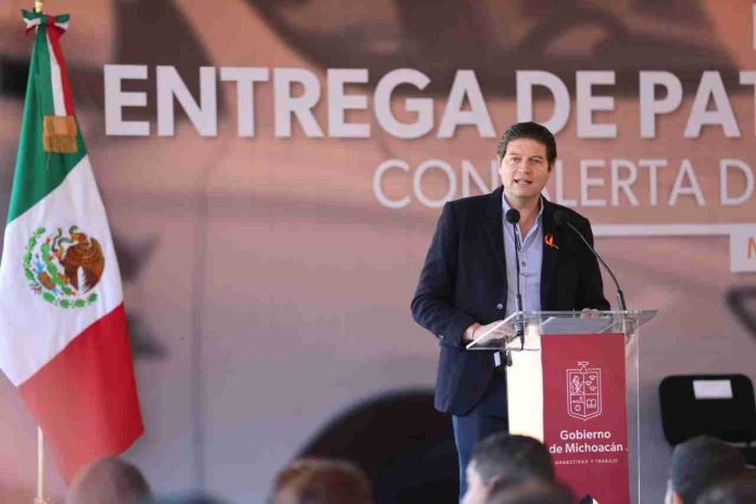 Propone Alfonso Martínez ampliar rutas exclusivas para mujeres, en Morelia