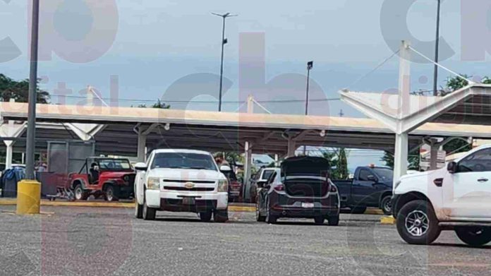 A punta de pistola les quitan 250 mil pesos en LC