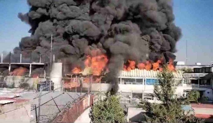 Incendio en plaza comercial alarma a la alcaldía Cuauhtémoc