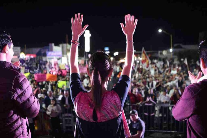 “La igualdad es la esencia de nuestro movimiento”: Claudia Sheinbaum recuerda que es tiempo de mujeres transformadoras y humanistas desde Huatabampo, Sonora