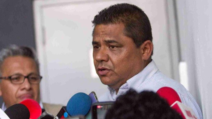 Padre de Debanhi arrancará precampaña para diputado federal