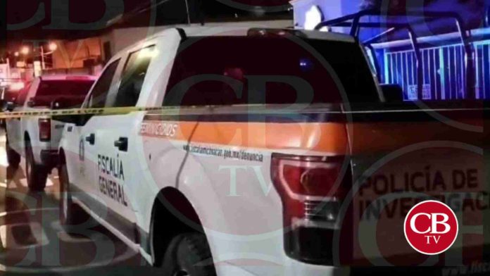 Fémina le encaja un puñal en el corazón a su novia en Los Reyes
