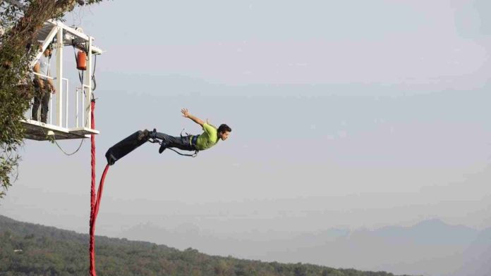 Turista fallece en salto de bungee al caer de una altura de 764 pies