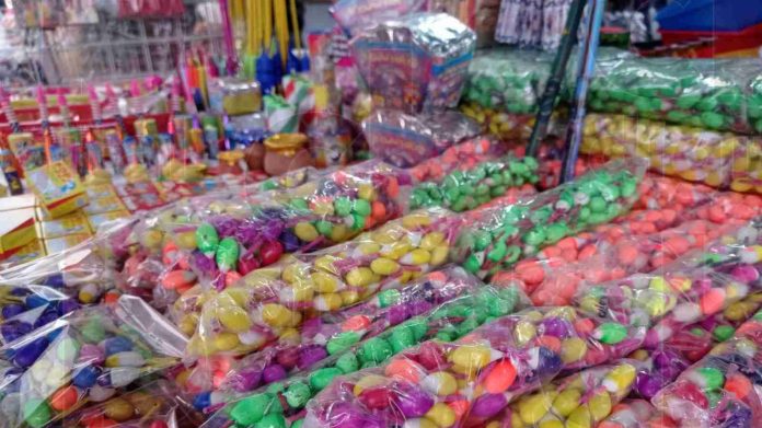 Prohibida la venta de pirotecnia y madera para fogatas en fechas decembrinas