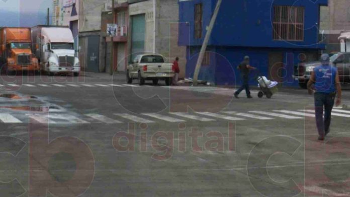 Después de 43 años, se entregaron 6 calles pavimentadas en el Mercado de Abastos