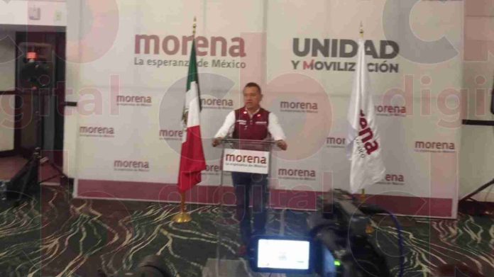 Torres Piña se autoproclamó ganador de las encuestas al Senado, y no se opone a que se repitan