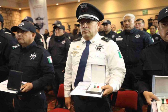 Reconocen la entrega y el servicio de más de 200 guardias civiles, con Ascensos y Condecoraciones