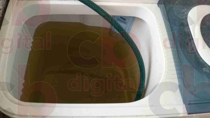 Posible caso de niña enferma de hepatitis, por agua turbia en drenajes de Villas del Pedregal