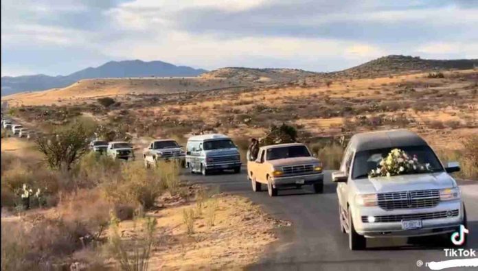 #Video: Revelan imágenes de la caravana fúnebre de María Consuelo Loera