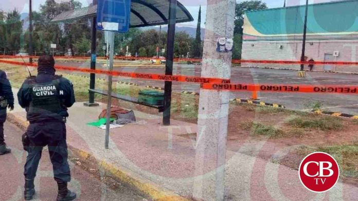 Dejan maletas con un descuartizado en Bodega Aurrera