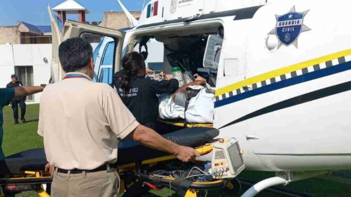 SSP traslada vía aérea a adulto mayor con problemas cardíacos