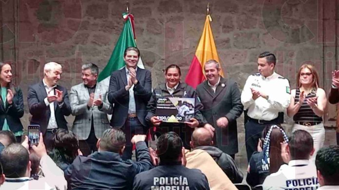 Briseida Arzeta se consolida como ganadora de 100 mil pesos por ser la Policía del Año 2023