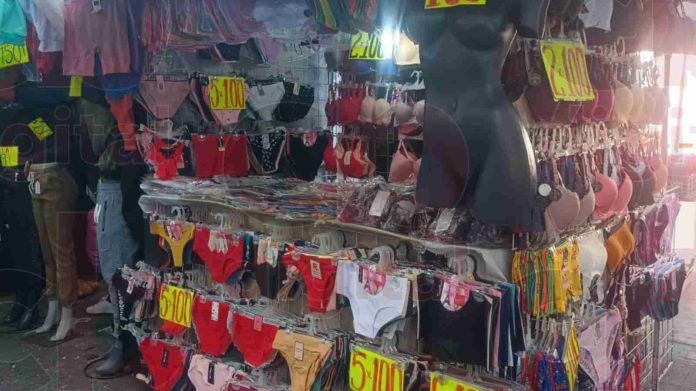Morelianos van dejando de creer en rituales de navidad o año nuevo