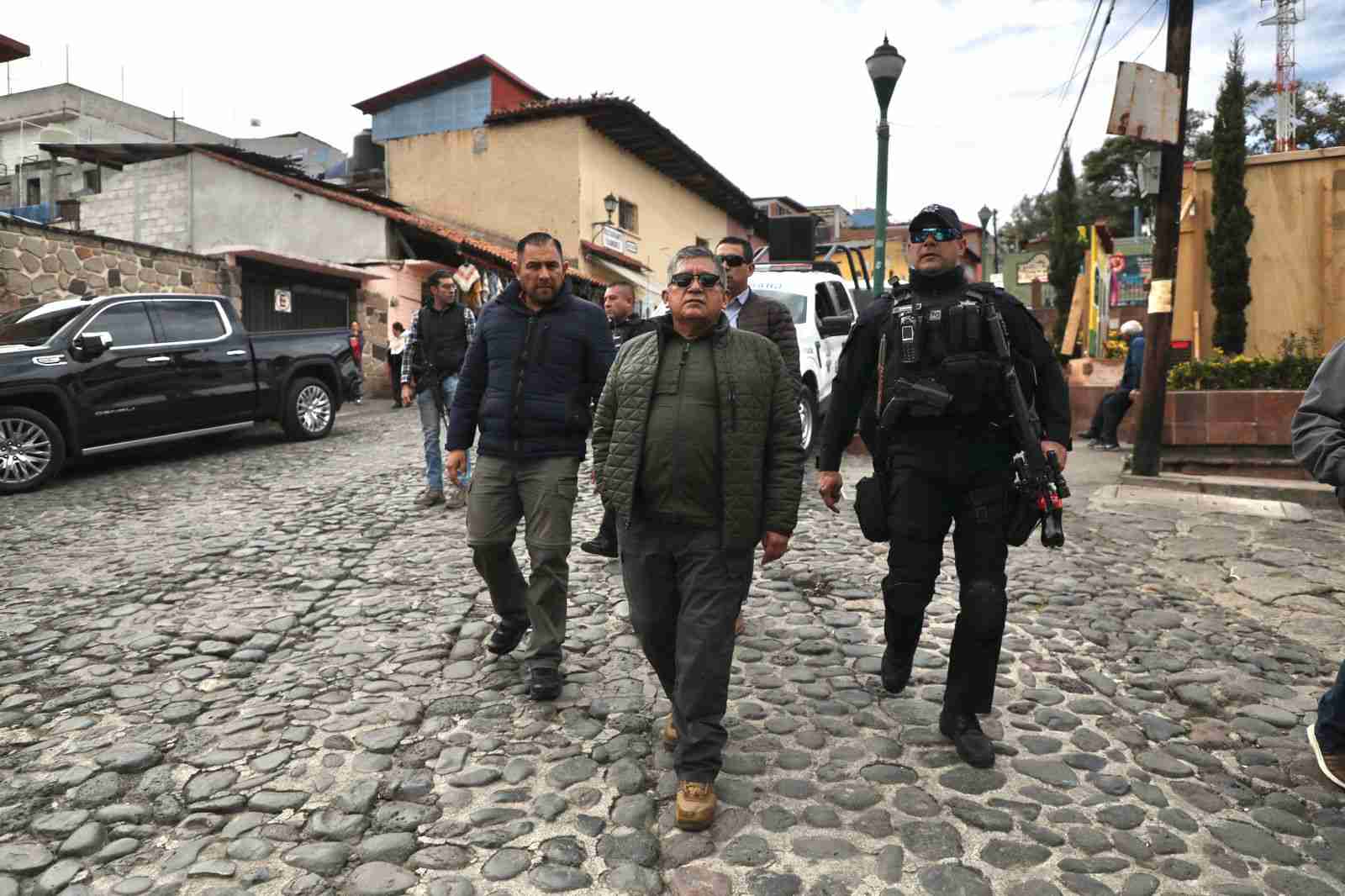 #Morelia Un hombre fue asesinado y abandonado en las calles de la colonia Ilustres Novohispanos, al oriente de Morelia. #CBTV https://cbtelevision.com.mx/asesinan-a-un-hombre-al-oriente-de-morelia/ #Morelia Un hombre fue asesinado y abandonado en las calles de la colonia Ilustres Novohispanos, al oriente de Morelia. #CBTV https://cbtelevision.com.mx/asesinan-a-un-hombre-al-oriente-de-morelia/