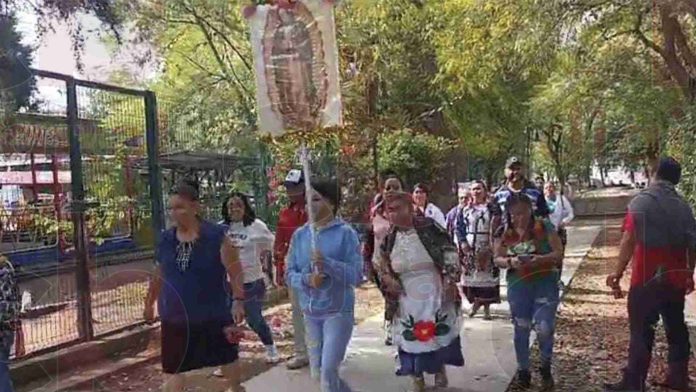 Familia hace peregrinaciones desde hace 35 años con caminatas largas de generación en generación