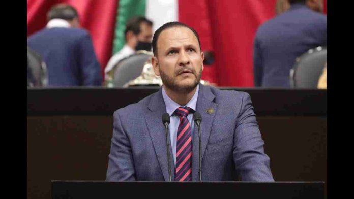 PRD exige a AMLO investigar atentado contra su compañero de bancada, Mauricio Prieto Gómez