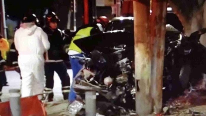 Mueren tres jóvenes de 18 años en fuerte accidente de auto en Coyoacán