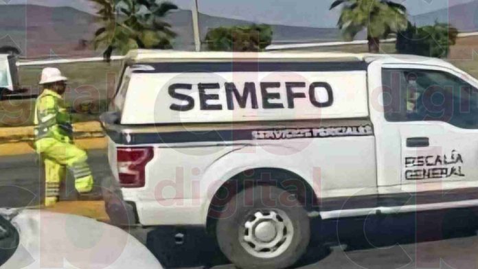 Tractocamión atropella a trabajador de la autopista de Occidente