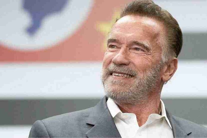 Retienen a Schwarzenegger durante tres horas en aeropuerto alemán por no declarar un reloj