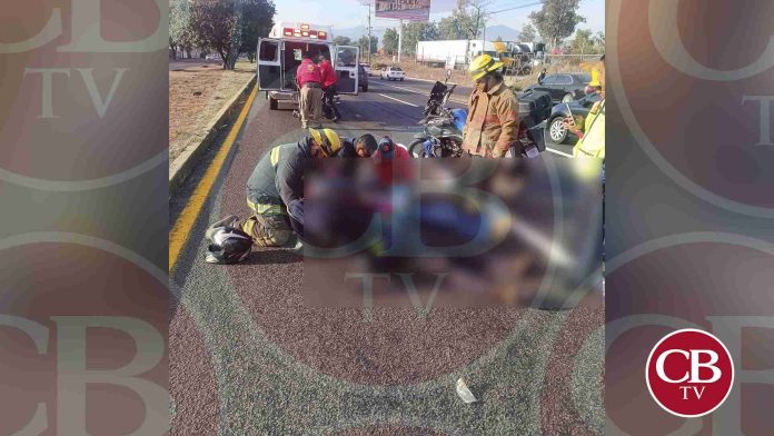 Moto choca por alcance en la Morelia-Salamanca