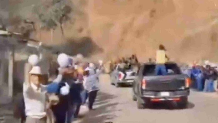 Grupo delictivo ‘desfila’ en Chiapas