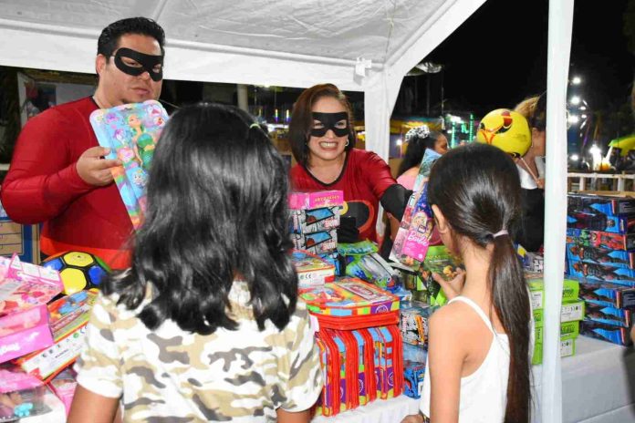“Super Increíbles”, Celebran a 4 Mil Niños en Festival del Día de Reyes