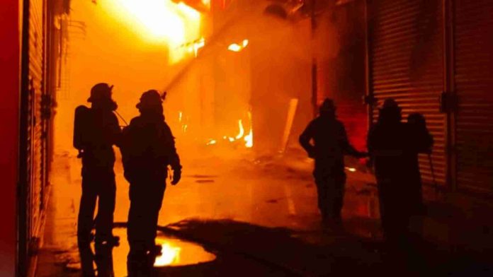 Atiende PC Estatal incendio en TextiCuitzeo