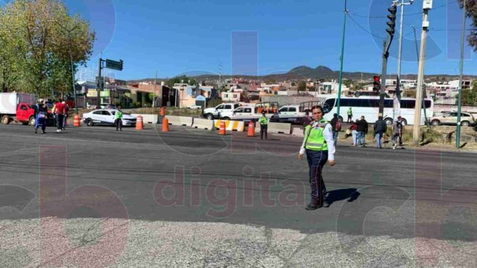 Bloquearán retorno de Av. Mártires de la plaza a salida Quiroga: vecinos enfurecen y se manifiestan