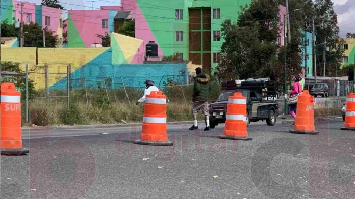 Vecinos en espera de fecha para mesa de negociación sobre bloqueo de retorno en Morelia