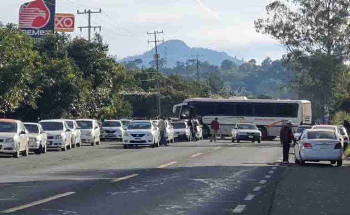 Guardia Civil y Policías locales ofrecen rutas alternas ante bloqueos carreteros