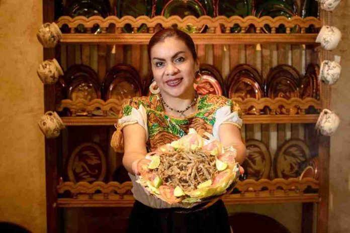 Por su proyecto de cocineras tradicionales, el Gobierno de Michoacán es finalista en los Premios Excelencias Gourmet 2023, que se llevarán a cabo el 24 de enero en el marco de la Feria Internacional de Turismo (Fitur), en Madrid, España.