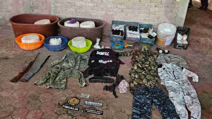 Asegura FGE más de 300 kilos de droga en Zicuirán
