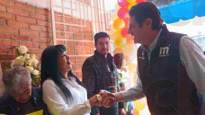 Reciben locatarios del mercado Vasco de Quiroga al alcalde de Morelia