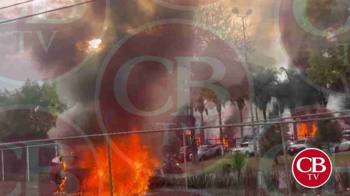 A unos pasos de una secundaria asesinan a un joven en Uruapan