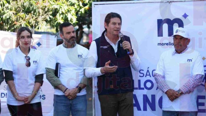 Arranca la campaña Sácale brillo a tu banqueta en la colonia Obrera