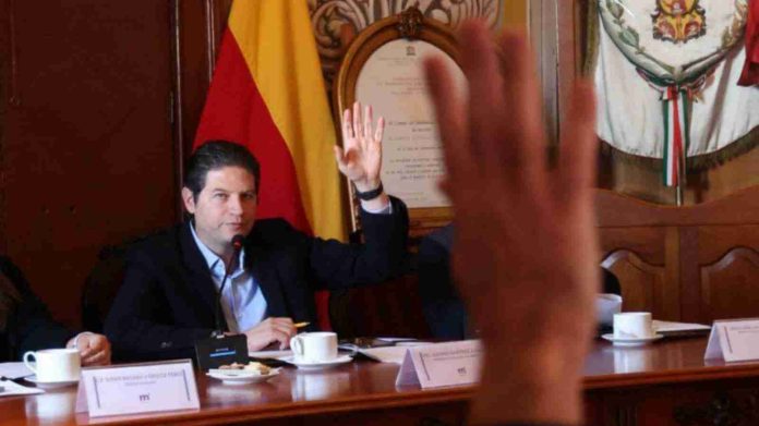 Presentan y aprueban manuales de organización de dependencias del Ayuntamiento de Morelia
