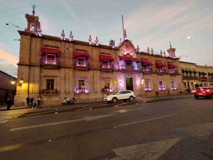 Michoacán entre los primeros diez estados con mayor deuda