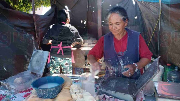 Lucía Ruiz García un ejemplo de vida con la venta de sus tortillas