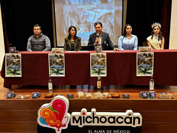 Ario de Rosales, listo para promocionar sus productos en la Expo Mezcalera y Agrícola