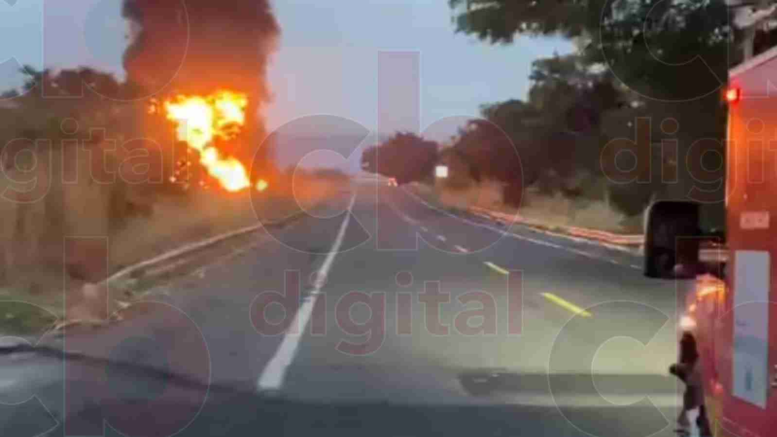 Cerrada la autopista Siglo XXI en su totalidad Cerrada la autopista Siglo XXI en su totalidad